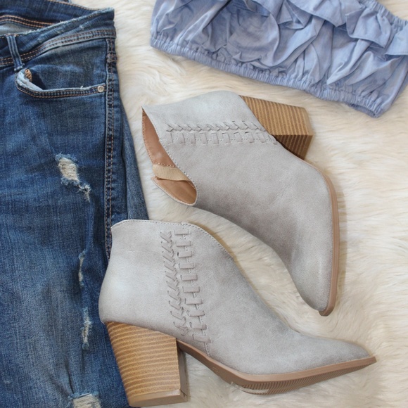 📣LAST PAIR//The Rosario// grey braided Bootie - Picture 5 of 8